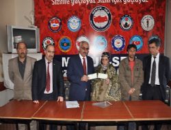 Memur-Sen'den üyelerine destek